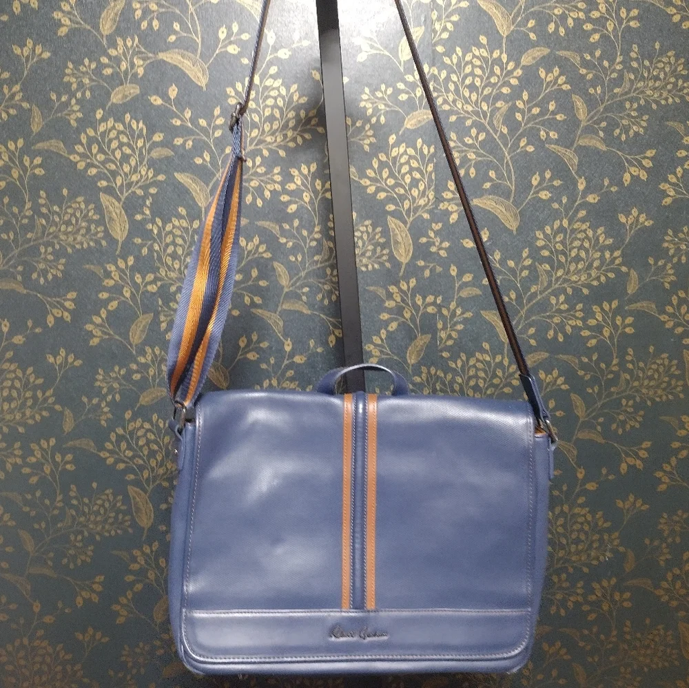 Robert Graham messenger Faux Leather bag